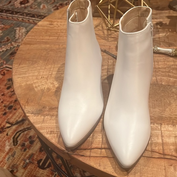 Brand new never worn - Picture 3 of 3